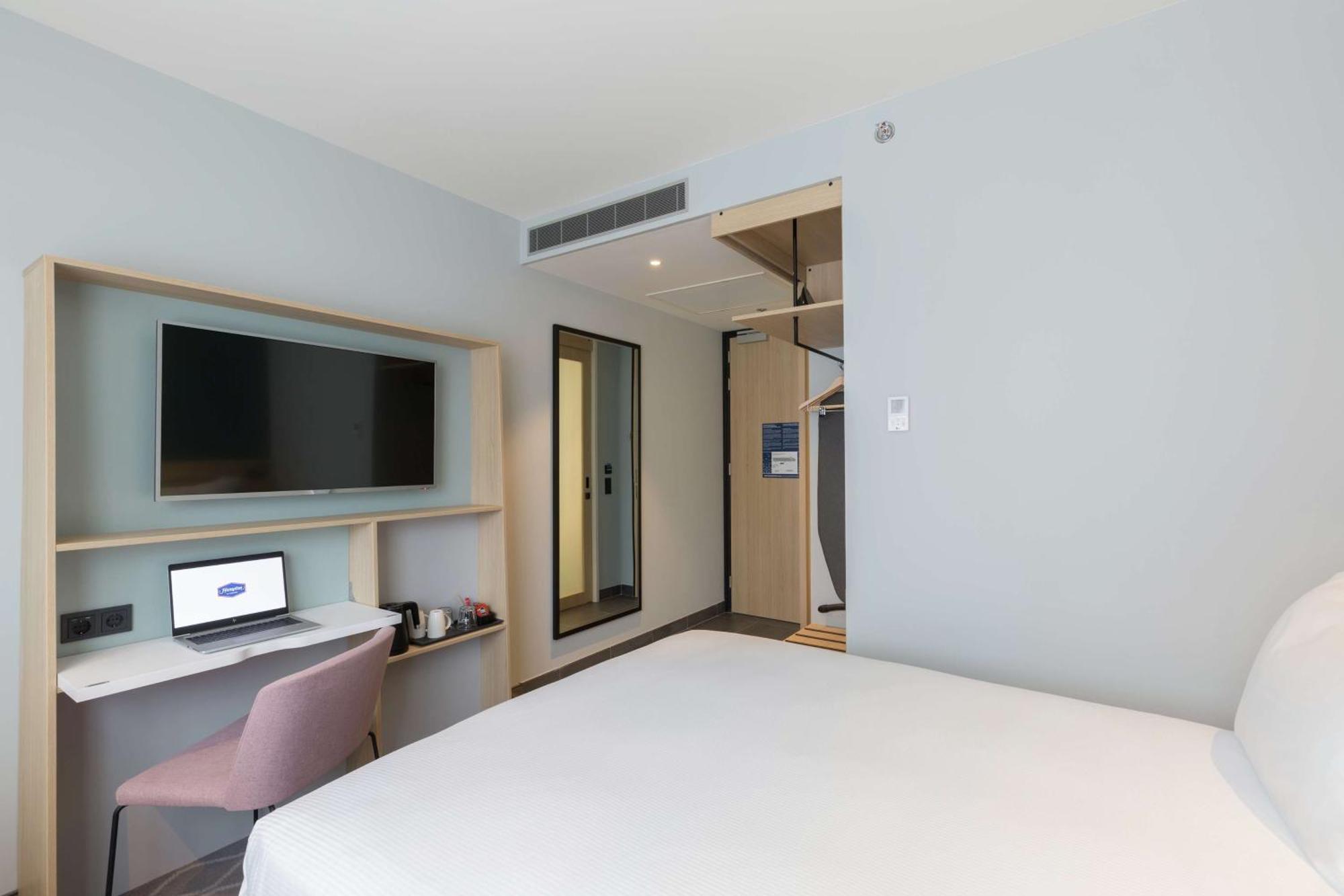 Hampton By Hilton Utrecht Centraal Station Kültér fotó